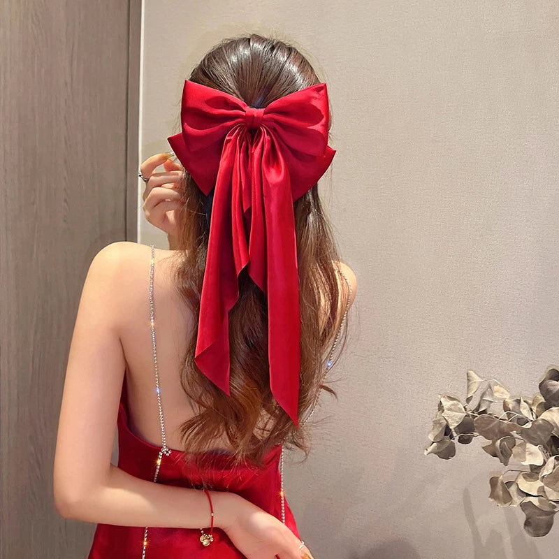 Scarlett Bow Hair Clip
