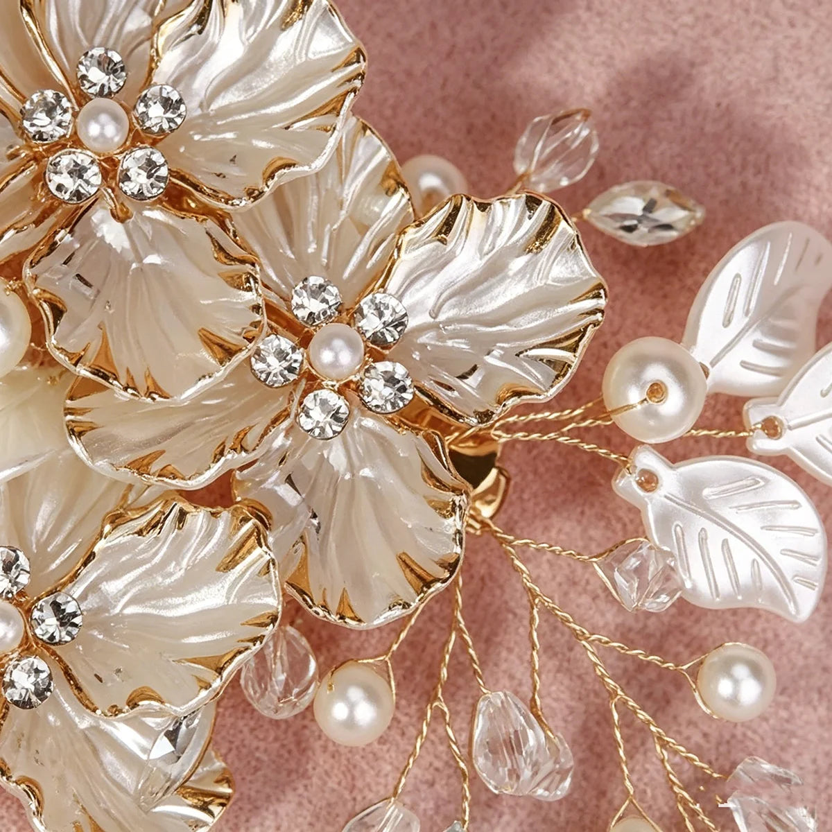 Blush Pearl Bloom Hair  Clip
