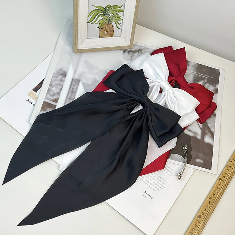 Scarlett Bow Hair Clip